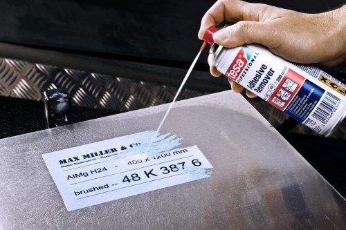 tesa_professional_mounting_adhesive_remover_60042_ap_001.jpg